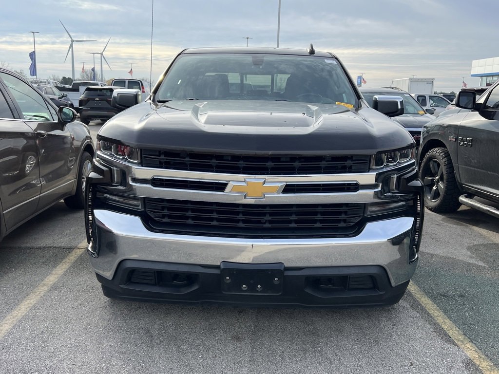 2020 Chevrolet Silverado 1500 LT photo 2