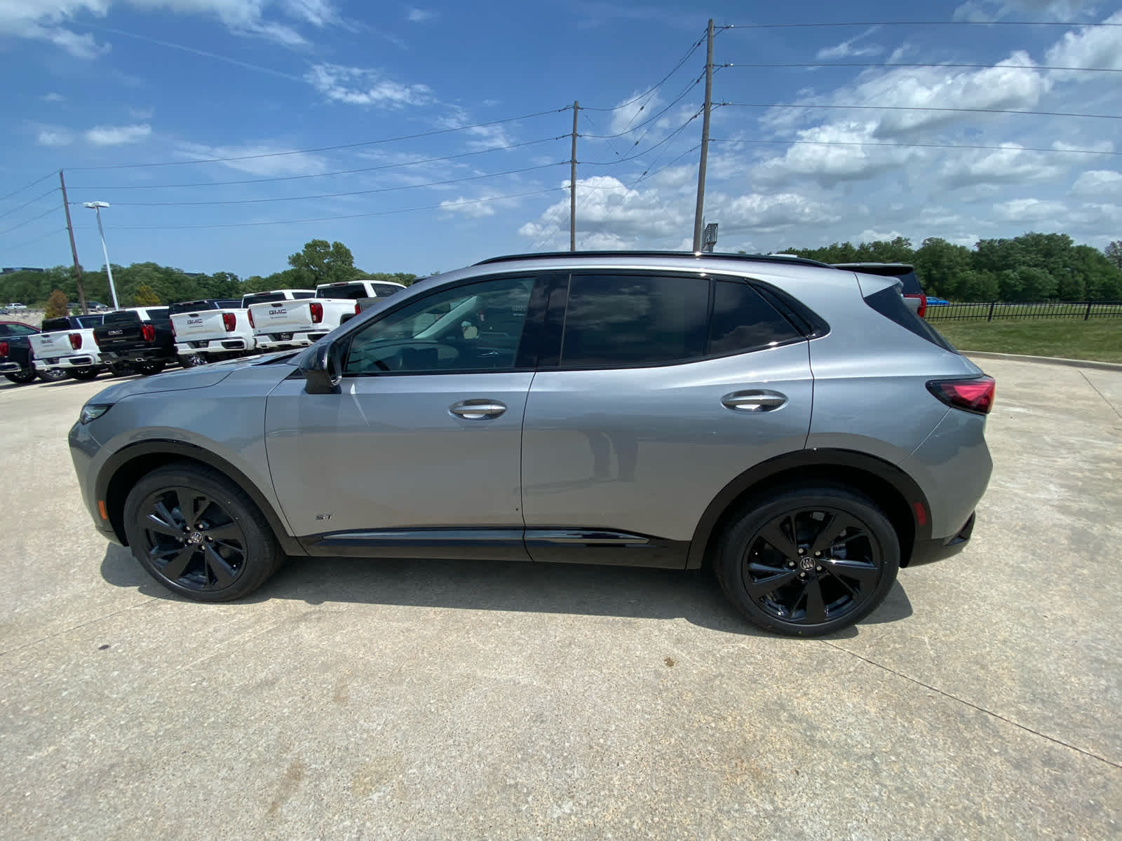2025 Buick Envision Sport Touring photo 9
