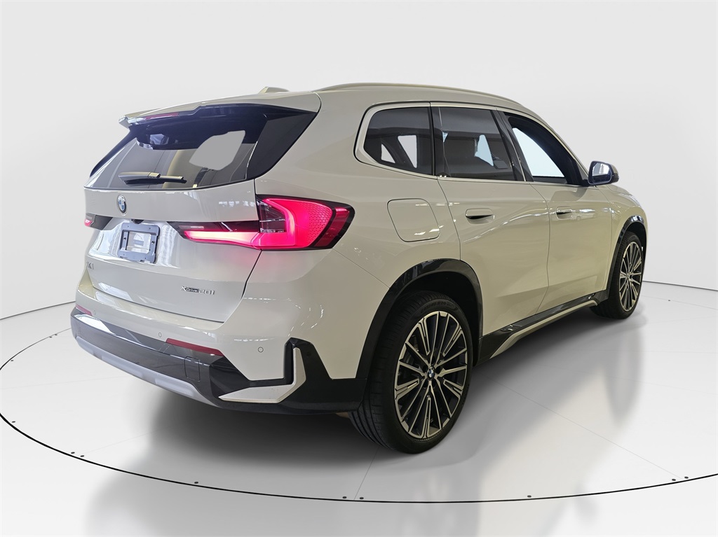 2026 Bmw X1 XDrive28i photo 3