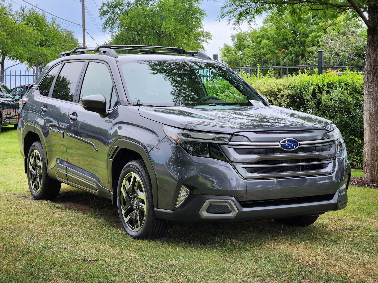 New 2025 MGM Subaru Limited Hybrid image 2