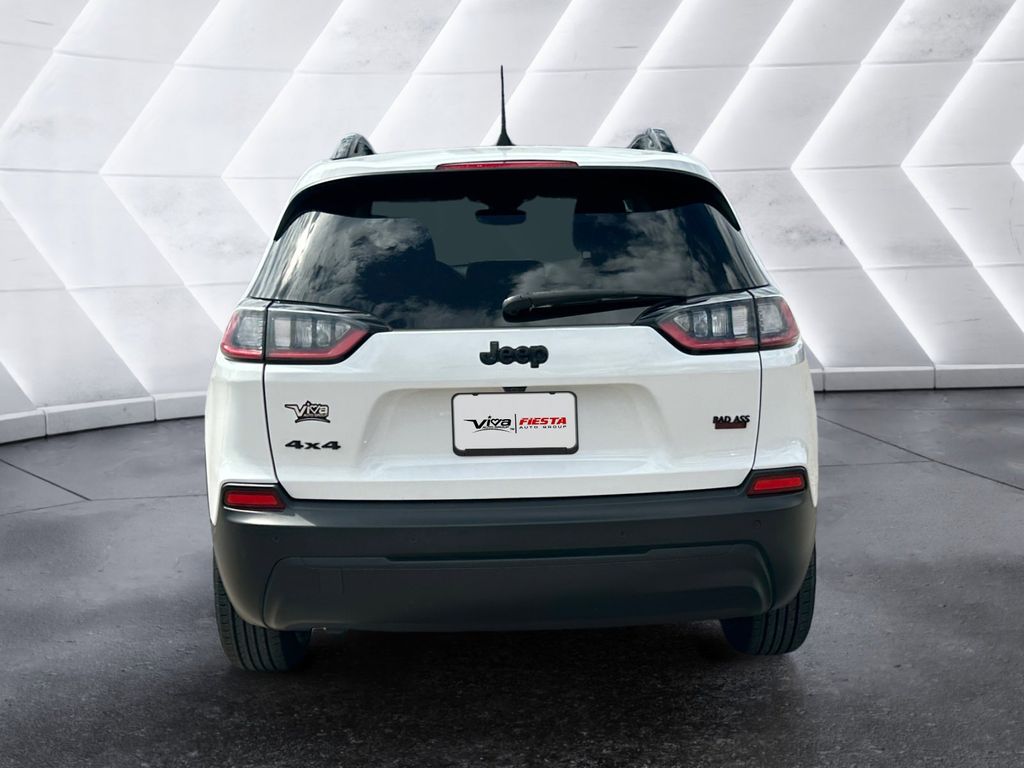 2023 Jeep Cherokee Altitude Lux photo 5