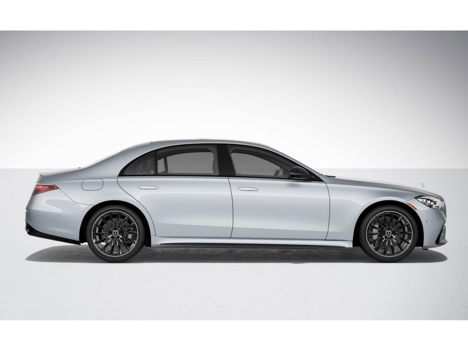 2025 Mercedes Benz S 580 4MATIC photo 2