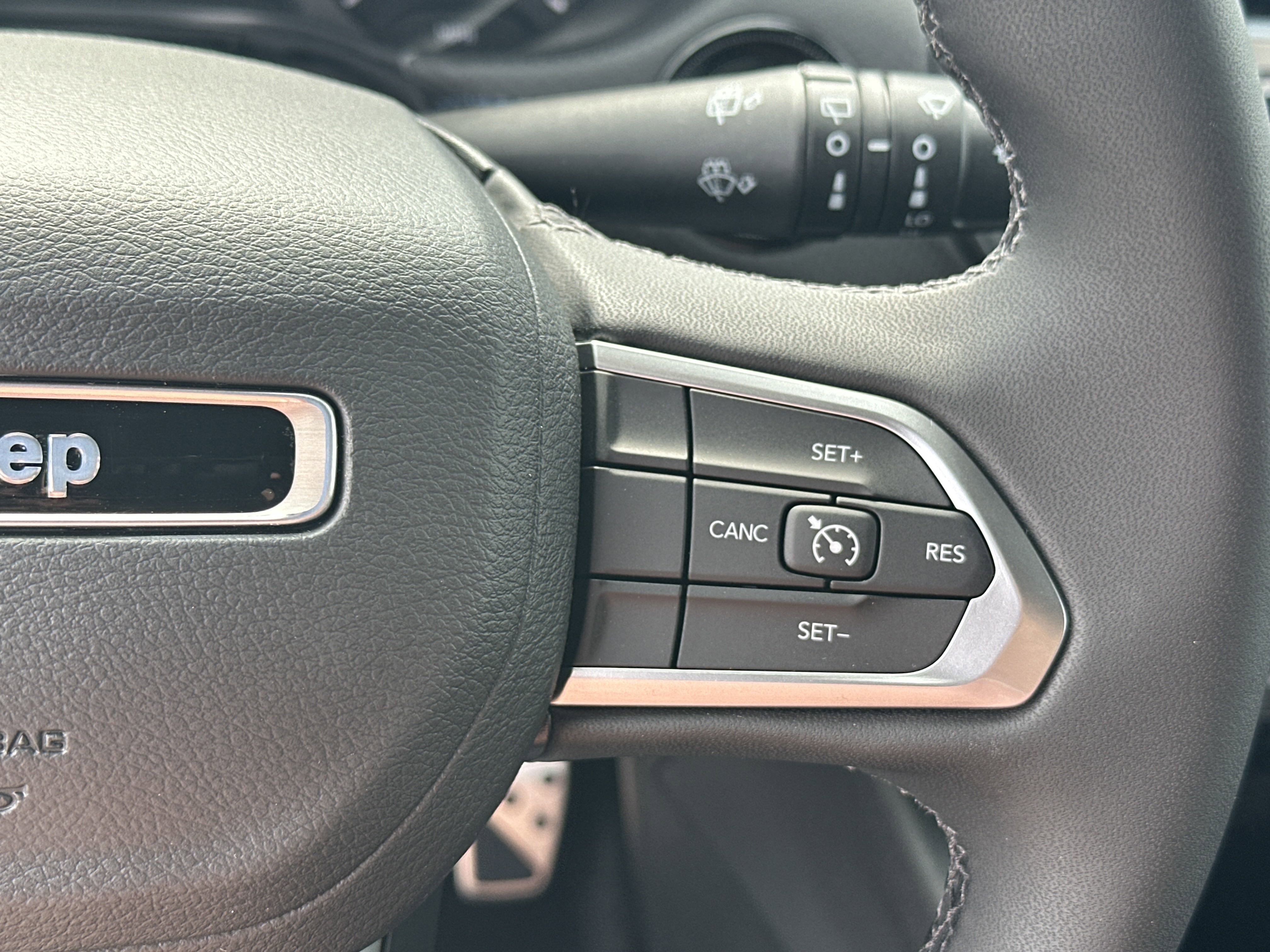 2025 Jeep Compass Latitude photo 7