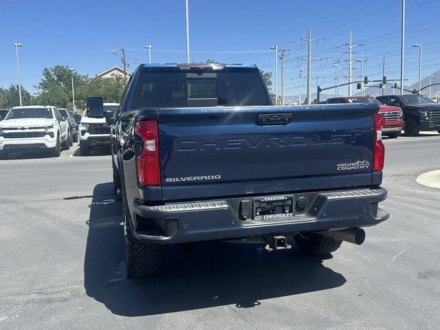 2022 Chevrolet Silverado 3500HD High Country photo 8