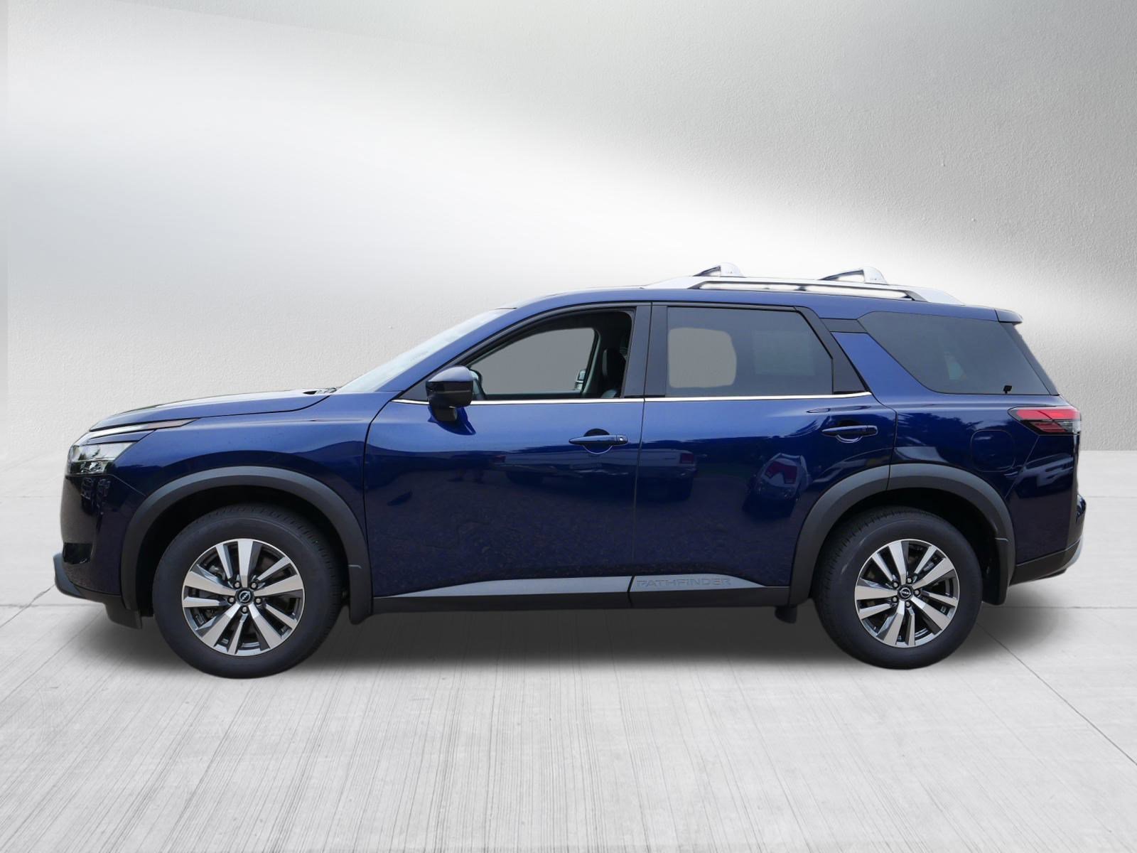 2024 Nissan Pathfinder SL photo 4