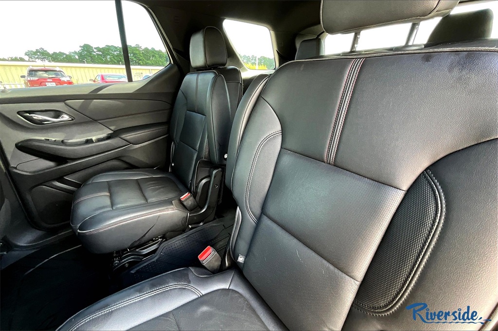 2022 Chevrolet Traverse RS photo 18