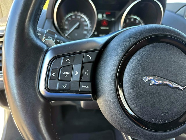 2019 Jaguar F-TYPE P380 photo 14