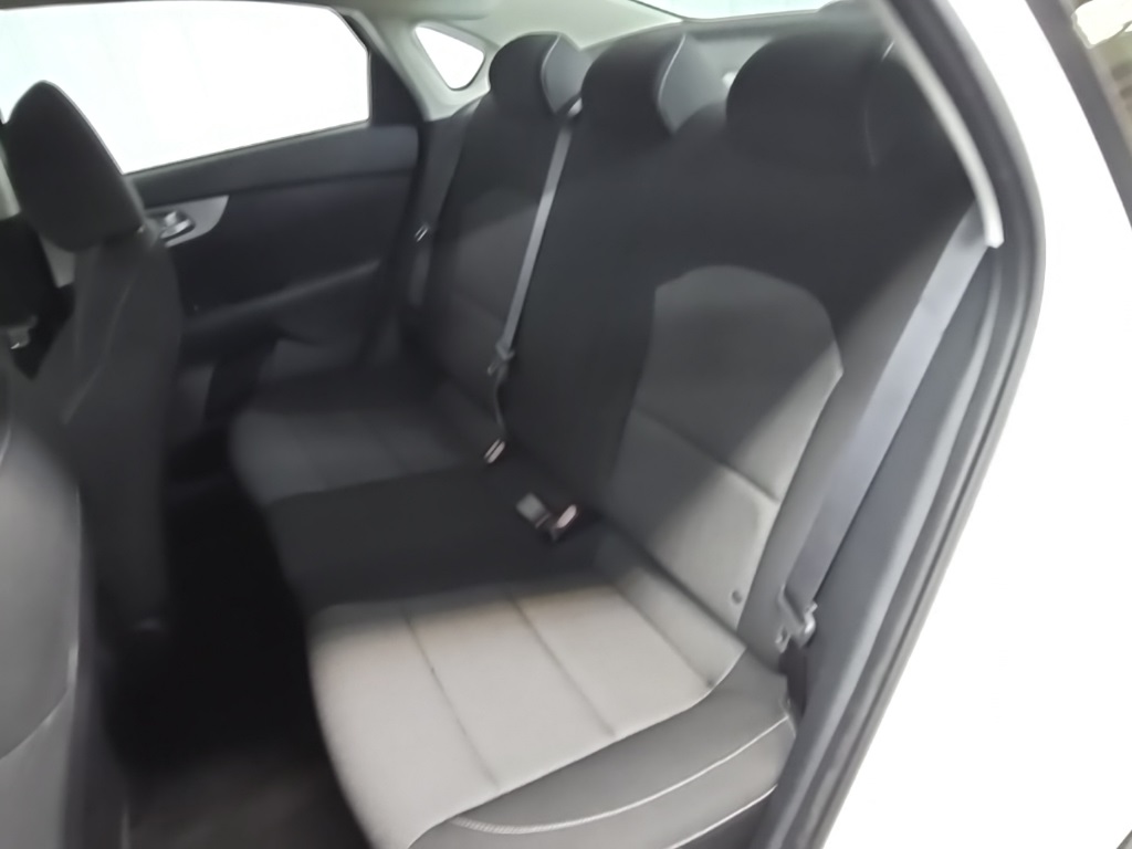 2022 Kia Forte LXS photo 30