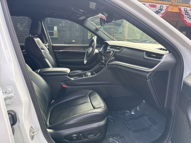 2024 Jeep Grand Cherokee Limited photo 17