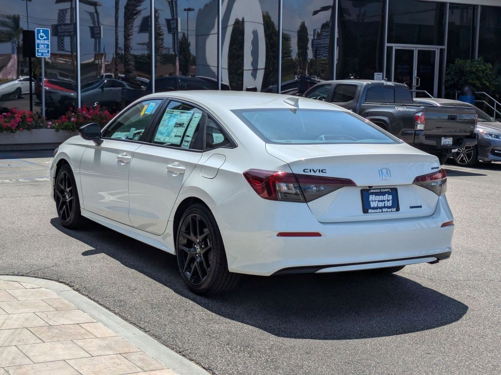 2026 Honda Civic Sport Hybrid photo 6