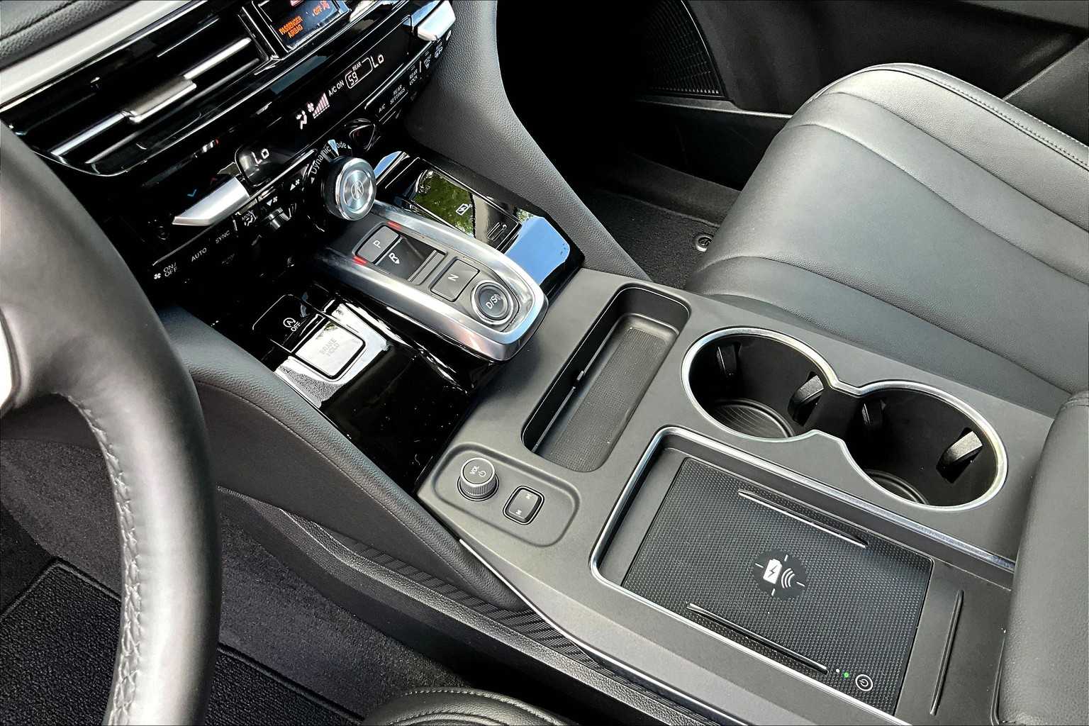 2025 Acura MDX SH-AWD photo 15