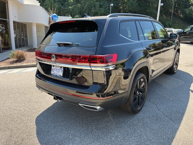 2026 Volkswagen Atlas SE Technology photo 3