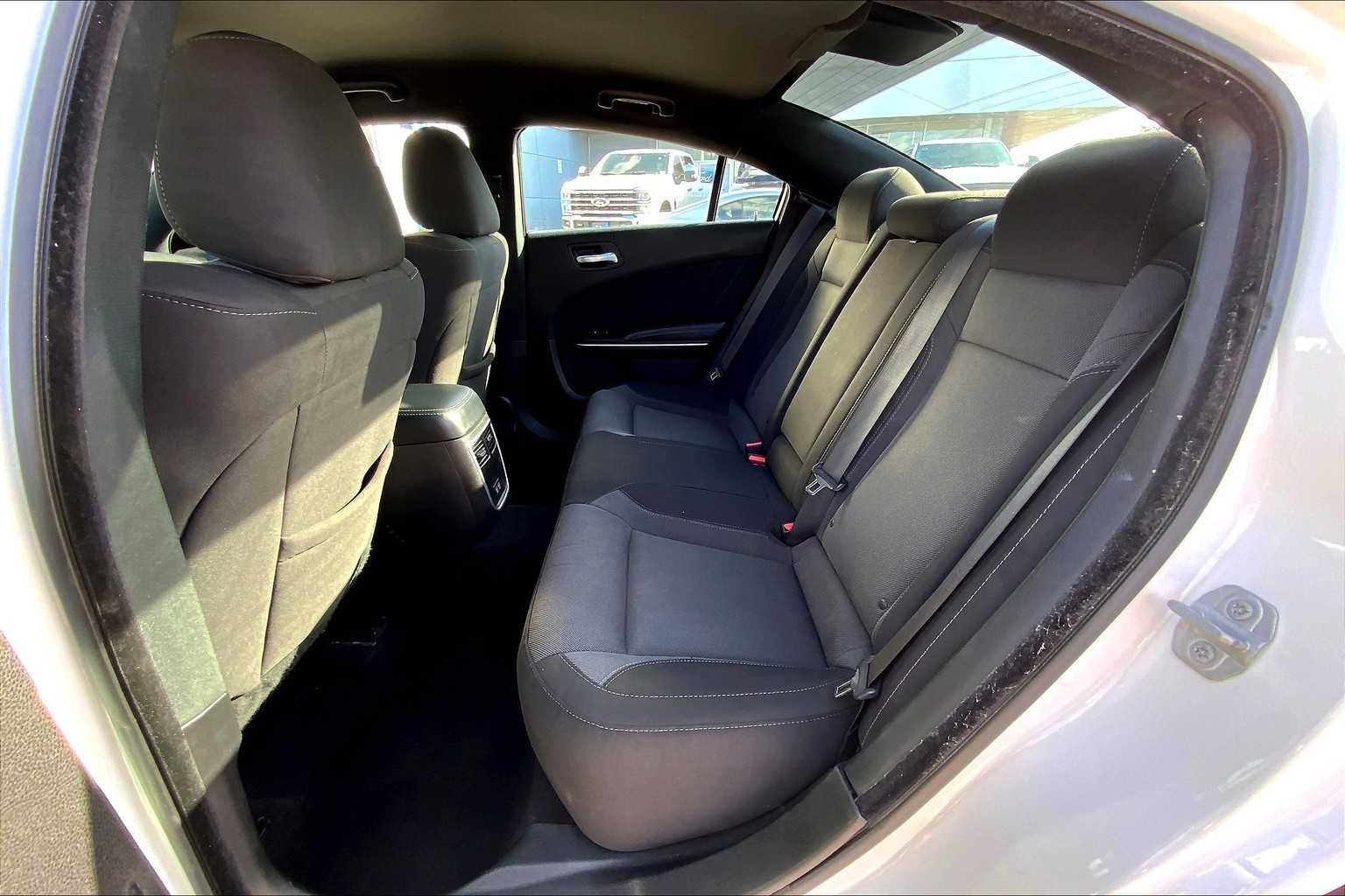 2022 Dodge Charger SXT photo 19
