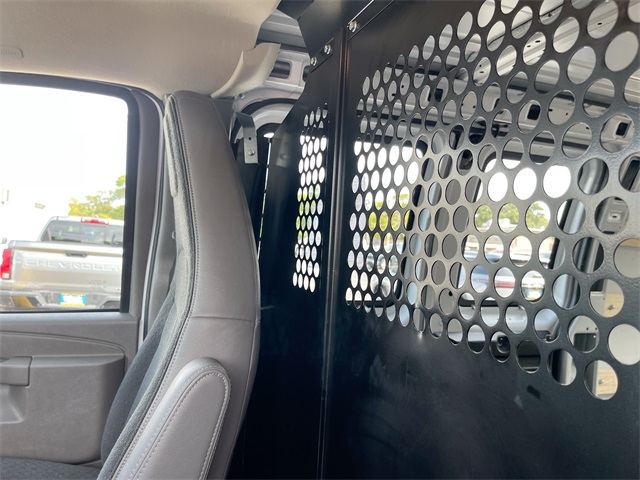 2024 CHEVROLET EXPRESS - Image 19