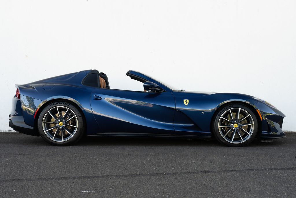 2022 Ferrari 812 GTS photo 3