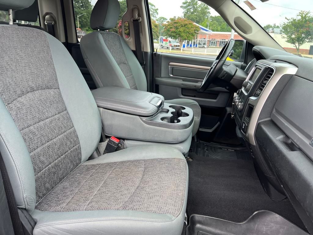 2016 Ram 1500 Big Horn photo 25