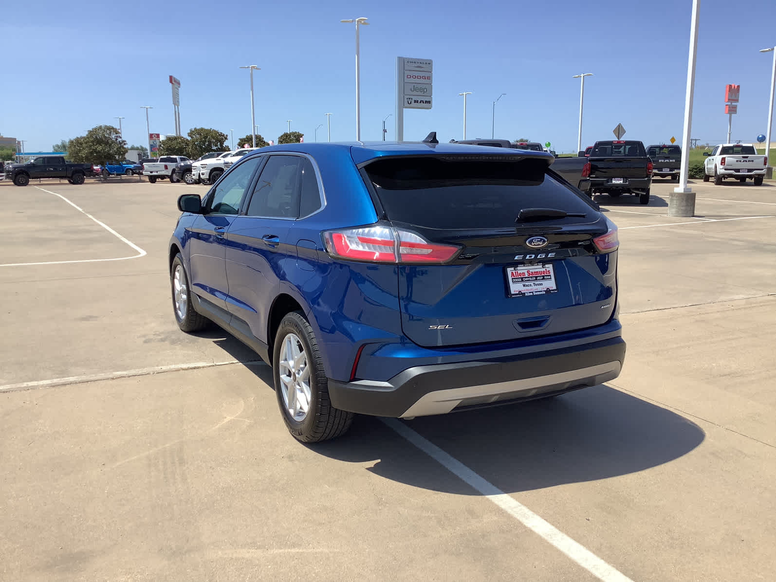 2024 Ford Edge SEL photo 7