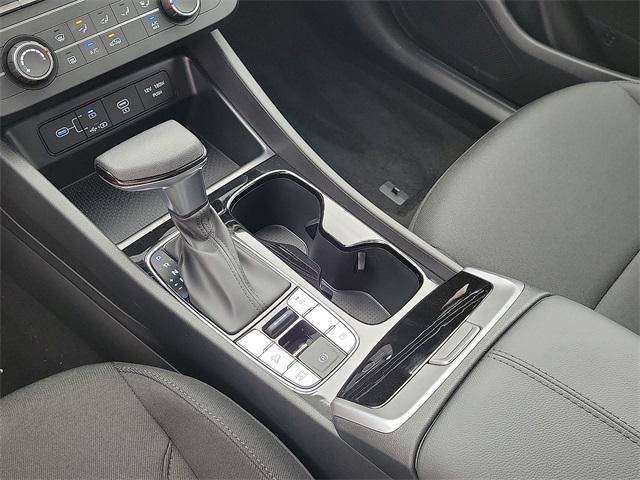 2025 Hyundai Tucson SE photo 15