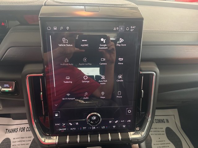 2025 Gmc Yukon Denali photo 22