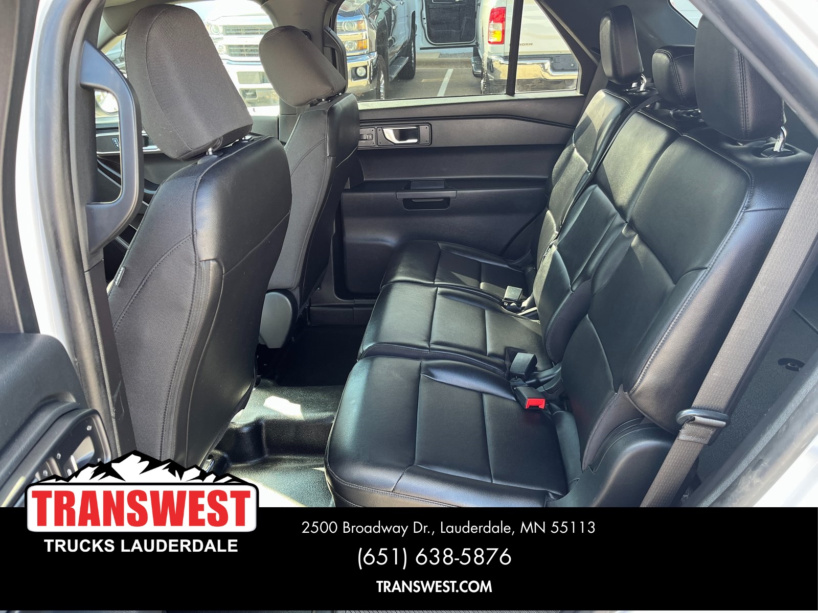 2021 Ford Explorer photo 4
