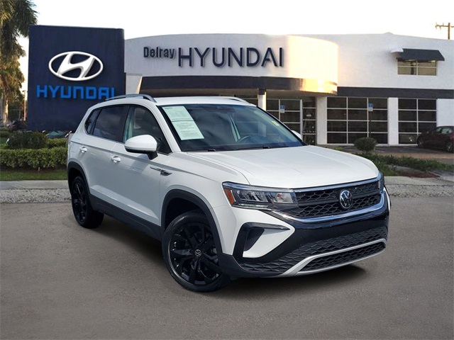 2024 Volkswagen Taos SE