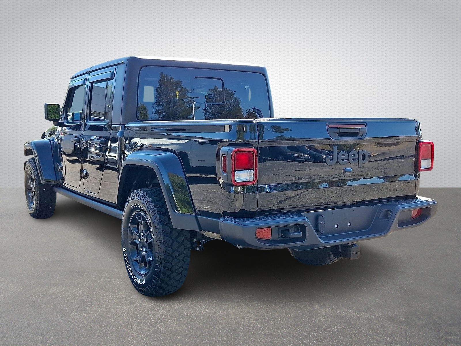 2023 Jeep Gladiator Willys photo 4