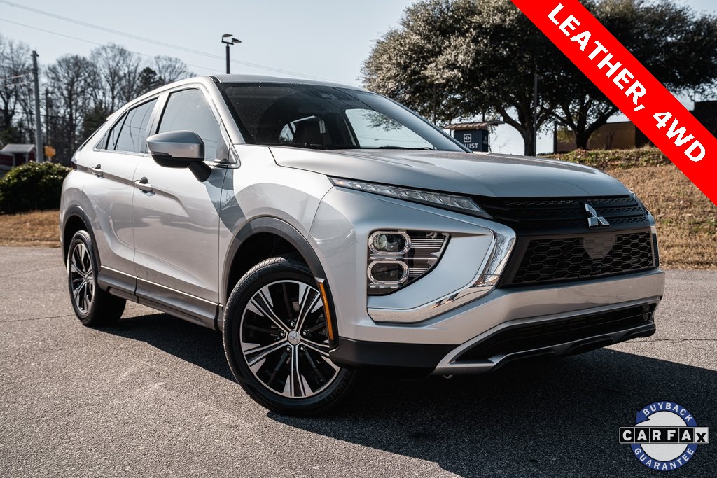 2022 Mitsubishi Eclipse Cross SE's photo