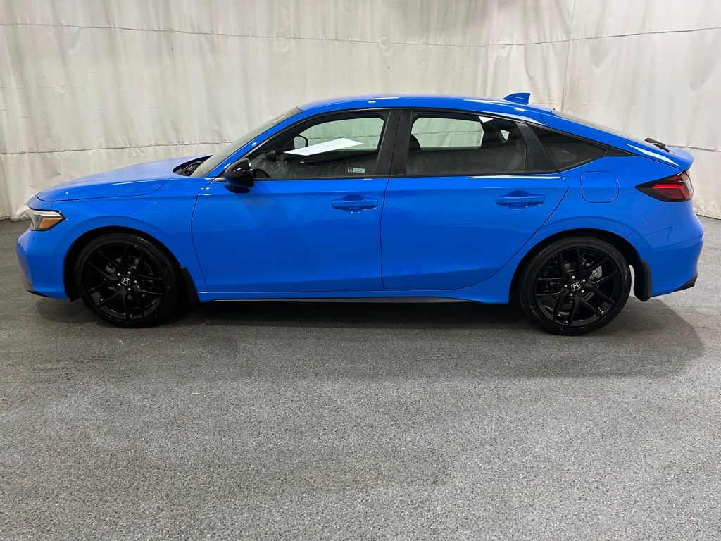 2025 Honda Civic Sport photo 4
