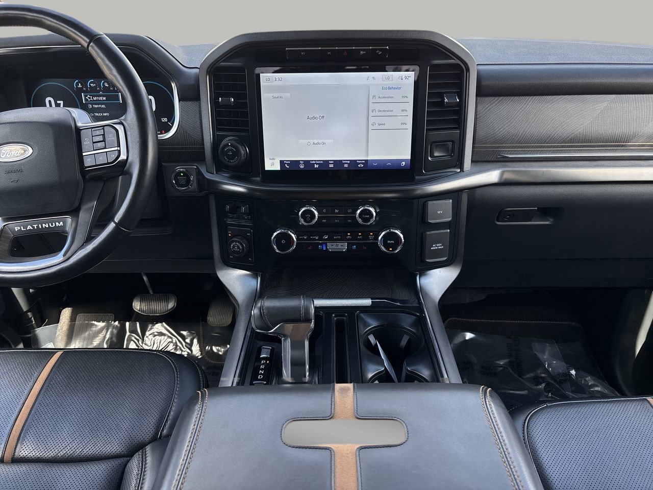 2023 Ford F-150 Platinum photo 12