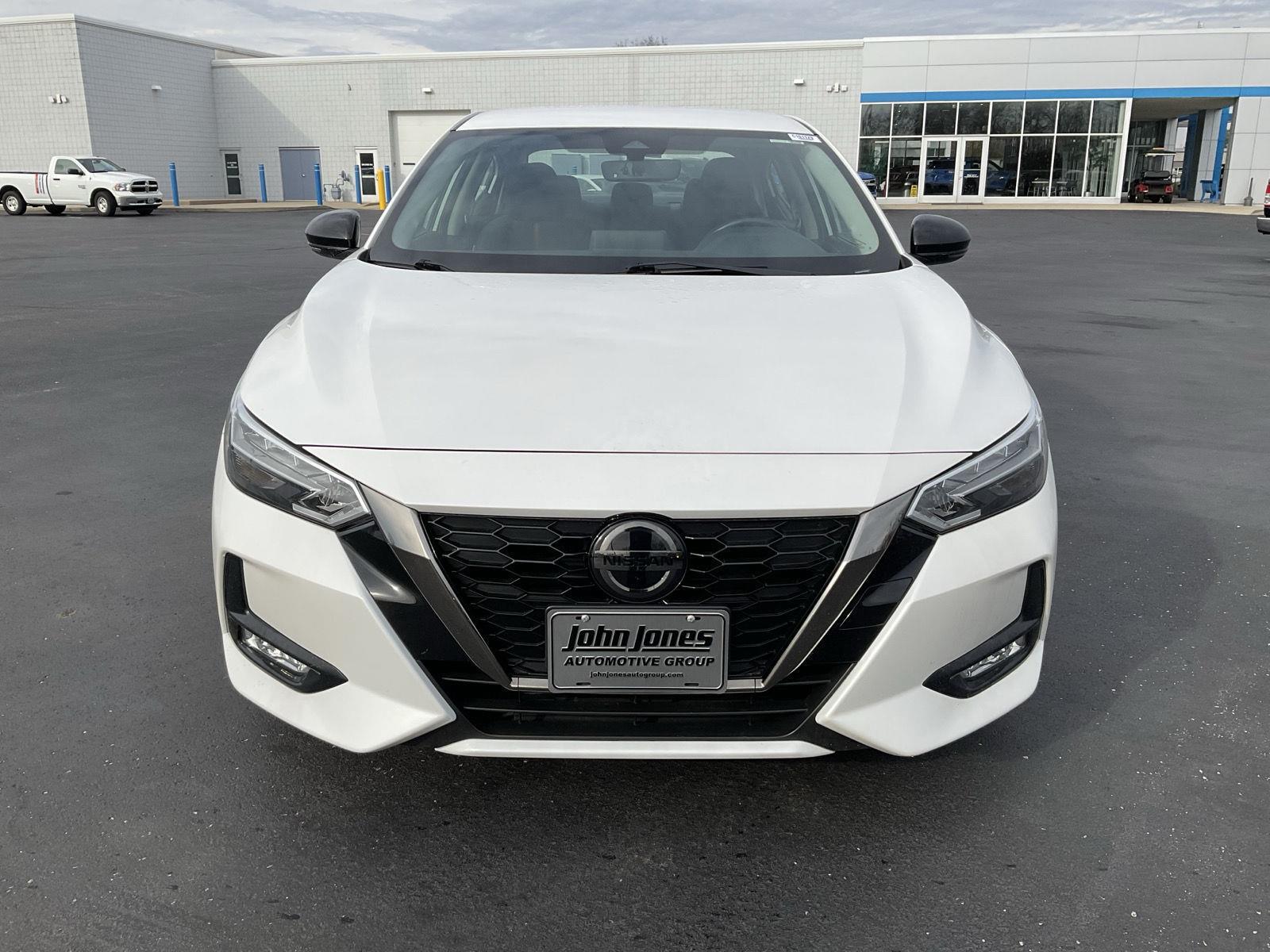 2023 Nissan Sentra SR photo 2