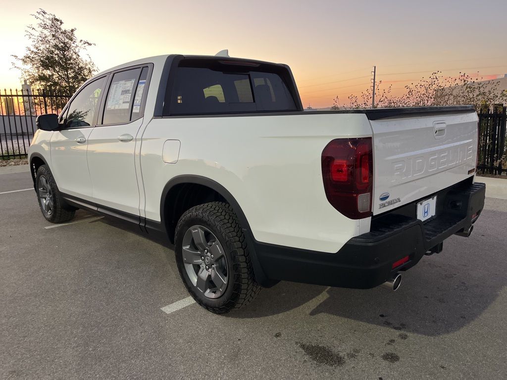 2025 Honda Ridgeline TrailSport photo 4