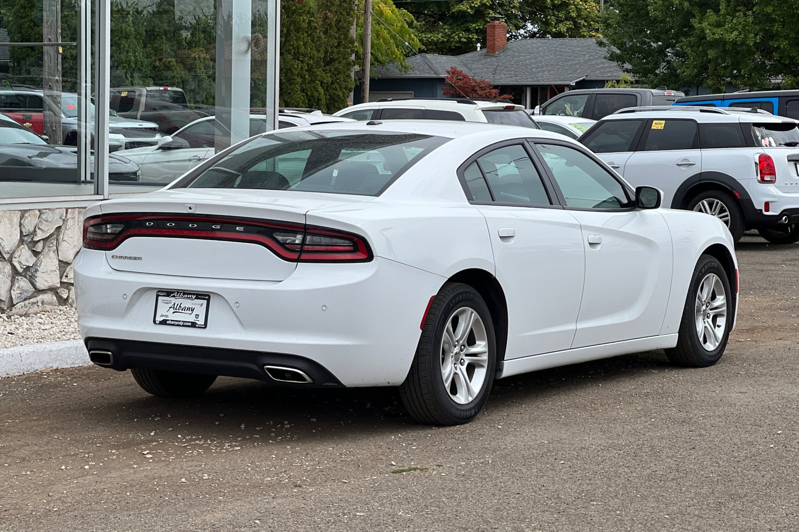 2022 Dodge Charger SXT photo 3
