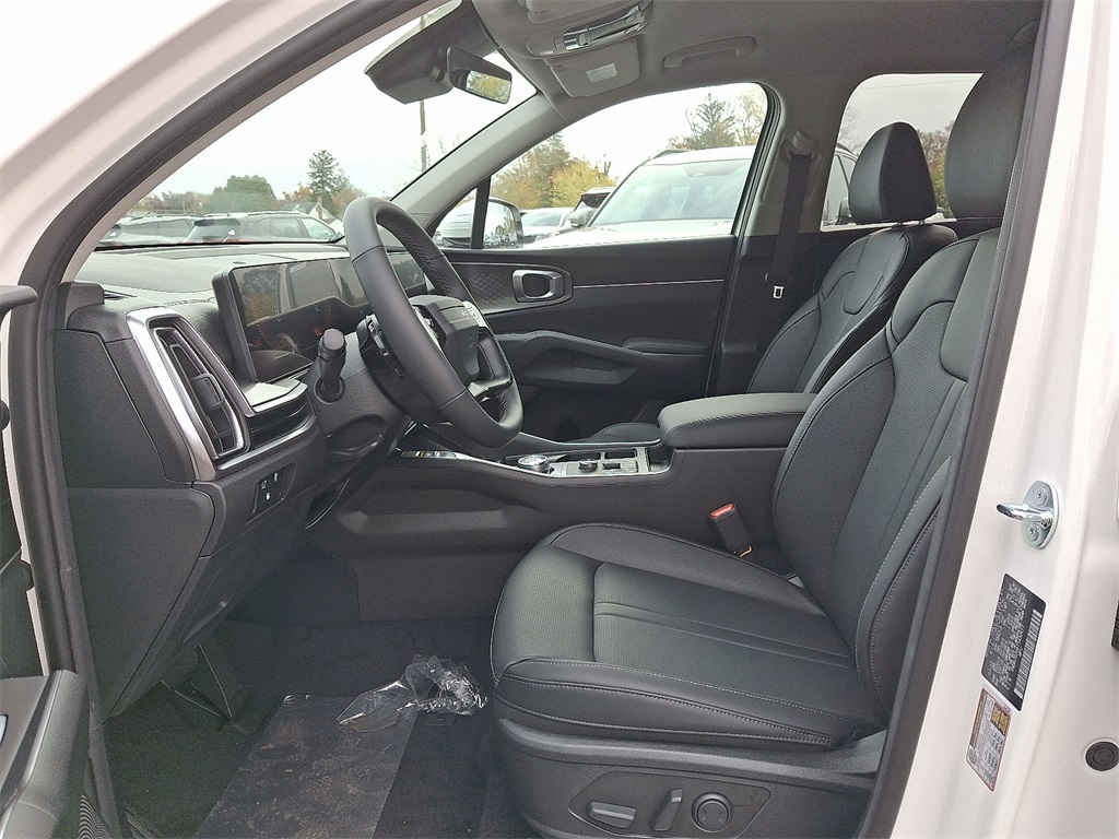 2026 Kia Sorento Plug-In Hybrid EX photo 3