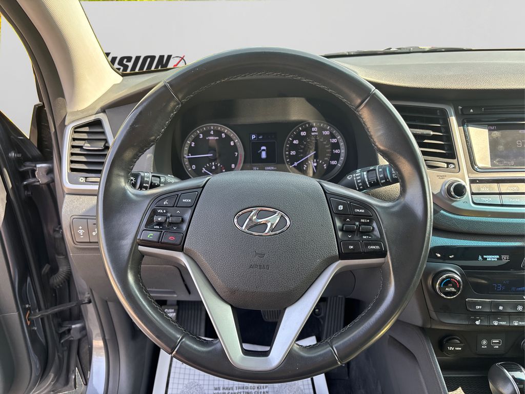 2017 Hyundai Tucson Value photo 24