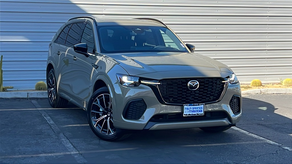 2025 Mazda CX-70 Premium Package's photo