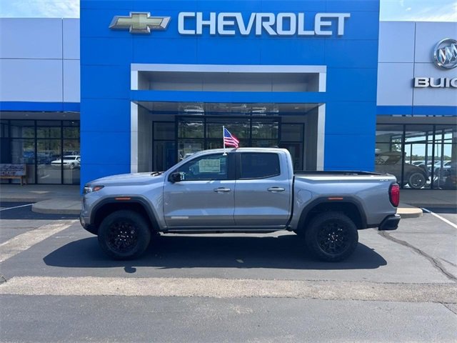 2026 GMC Canyon Elevation's photo