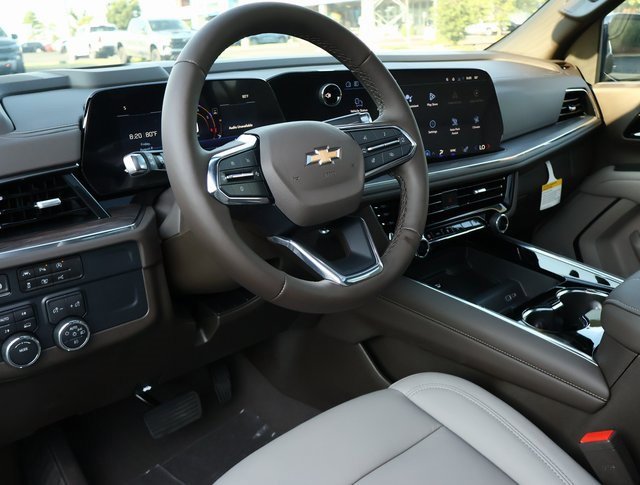 2025 Chevrolet Tahoe LT photo 2