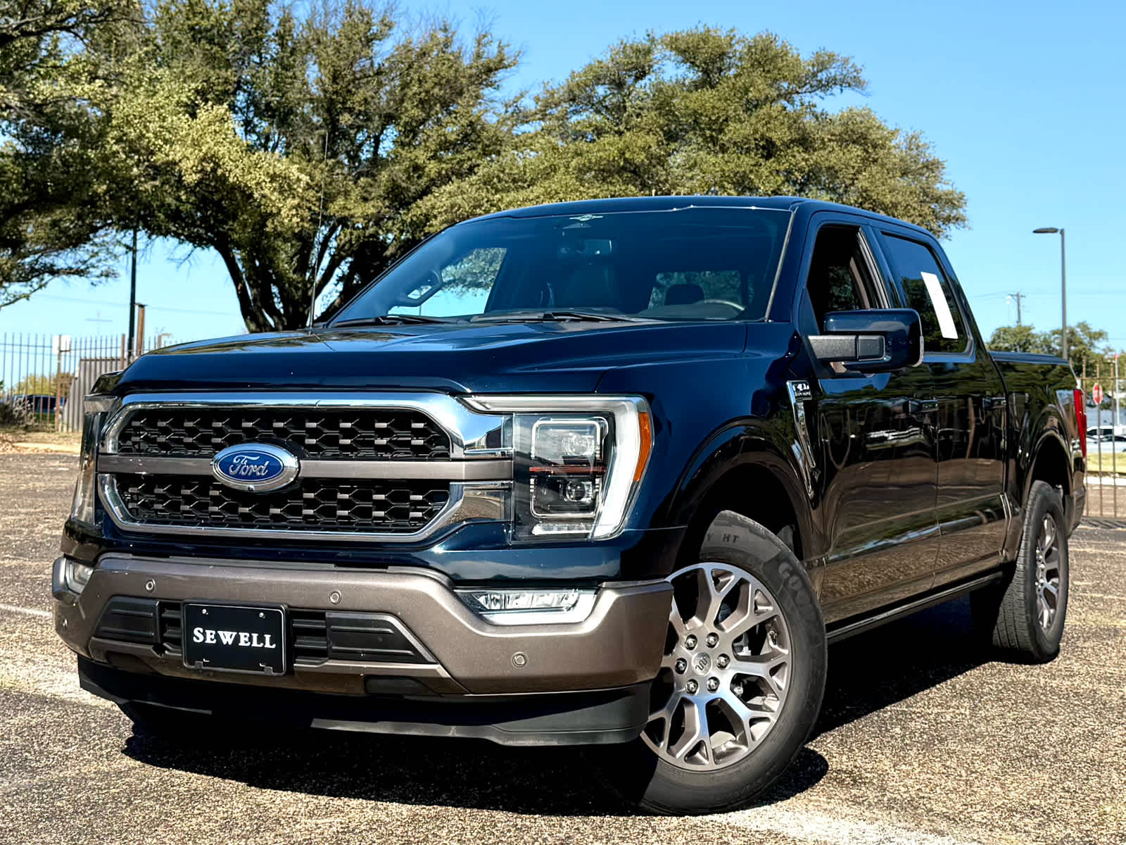 2023 Ford F-150 XL's photo