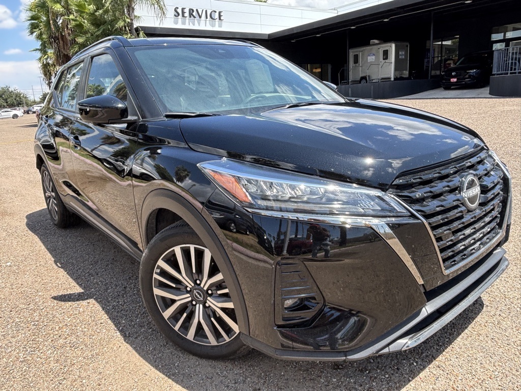 2024 Nissan Kicks SR