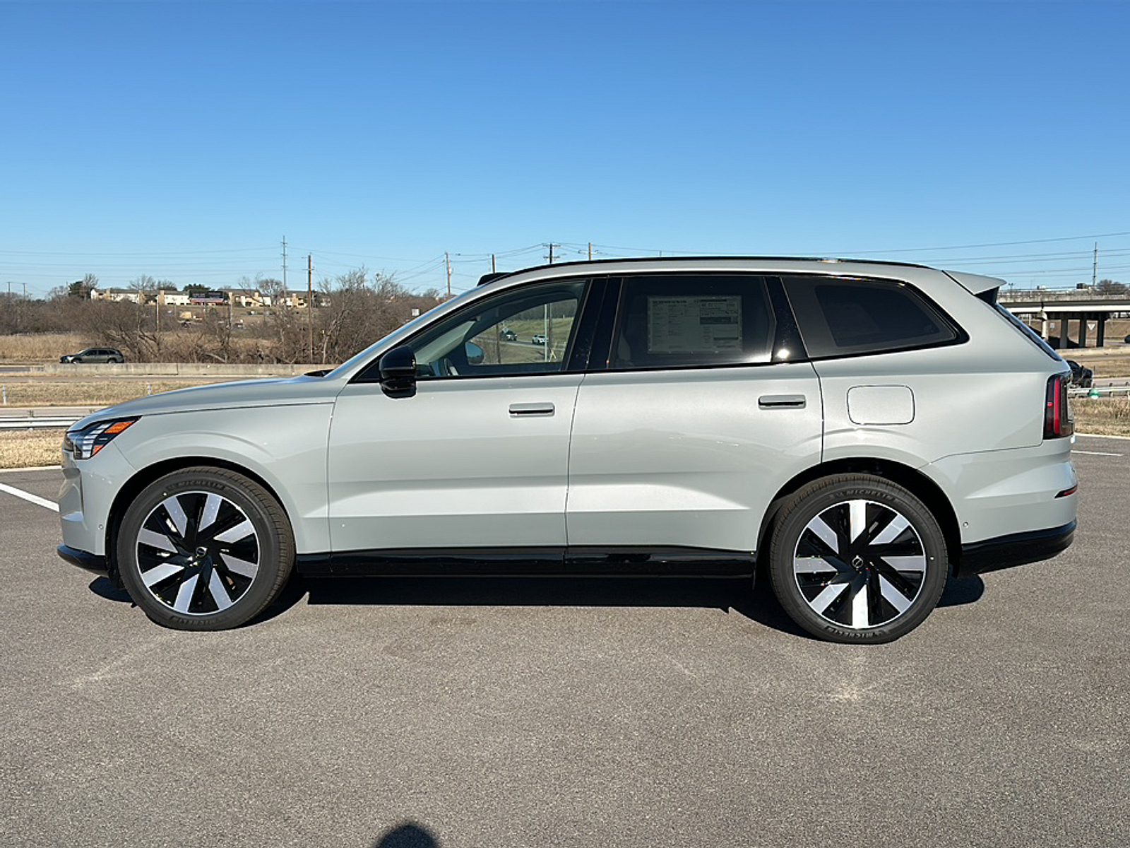 2025 Volvo EX90 Twin Motor Ultra photo 4