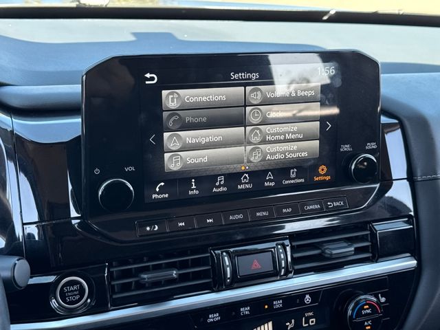 2022 Nissan Pathfinder SL photo 9
