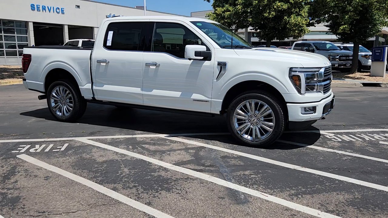2025 Ford F-150 Platinum photo 11