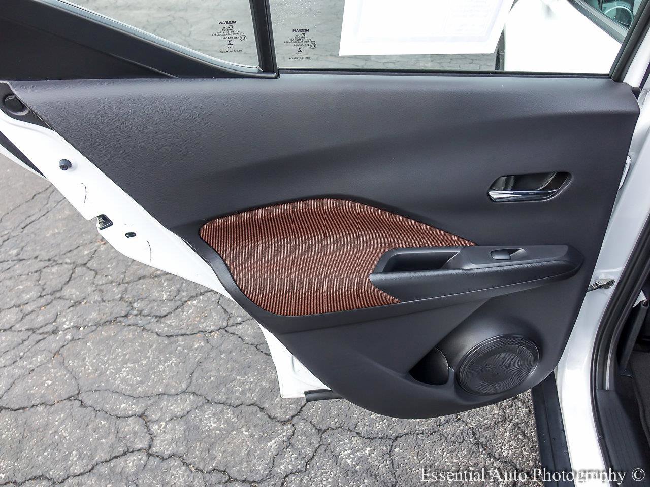 2024 NISSAN KICKS - Image 17