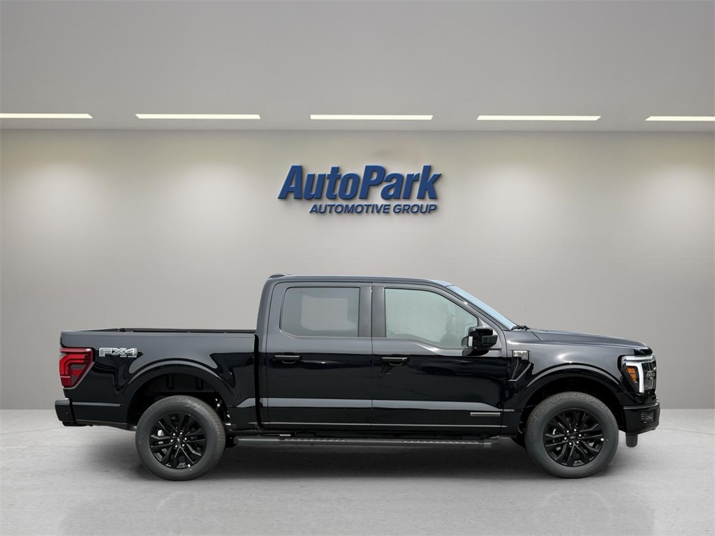 2025 Ford F-150 Lariat photo 8