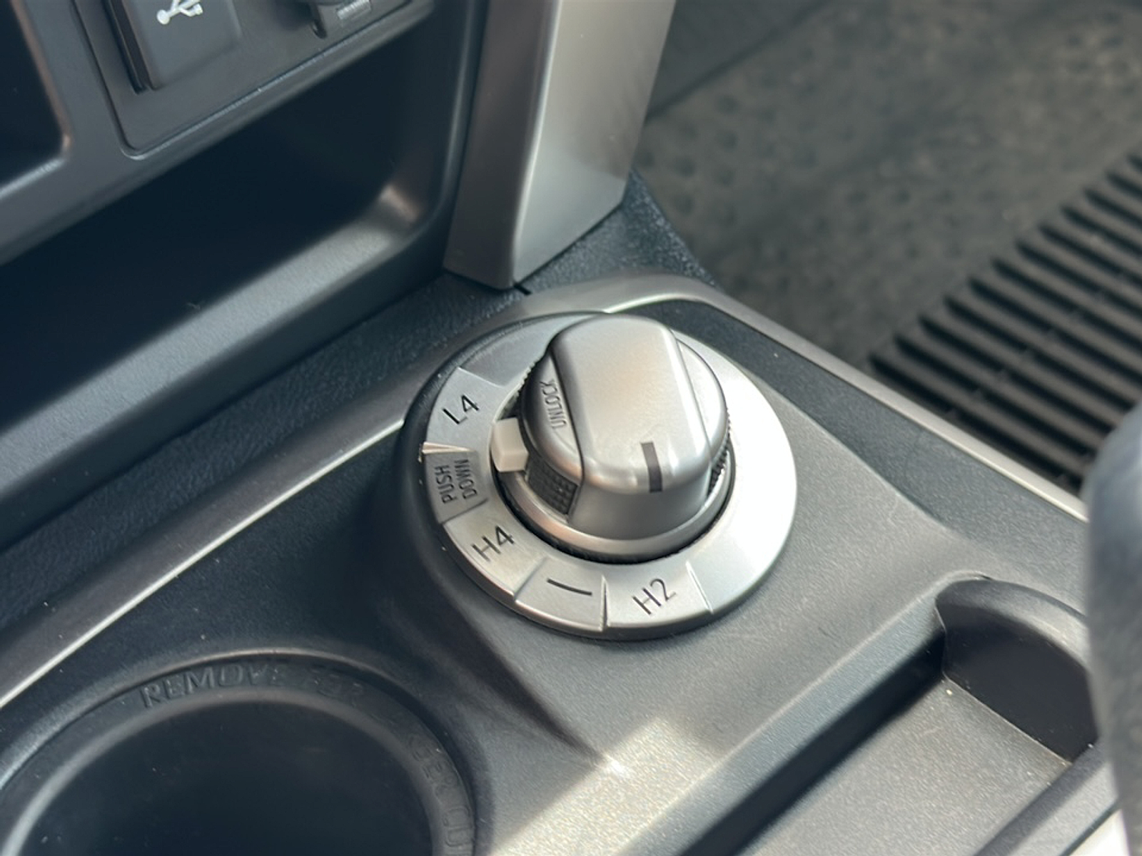2021 Toyota 4Runner SR5 Premium photo 16