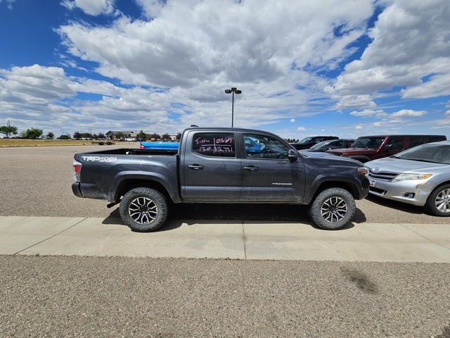 2021 Toyota Tacoma TRD Sport photo 4