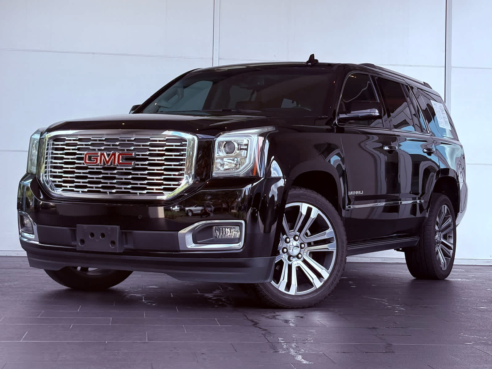 2019 GMC Yukon Denali's photo