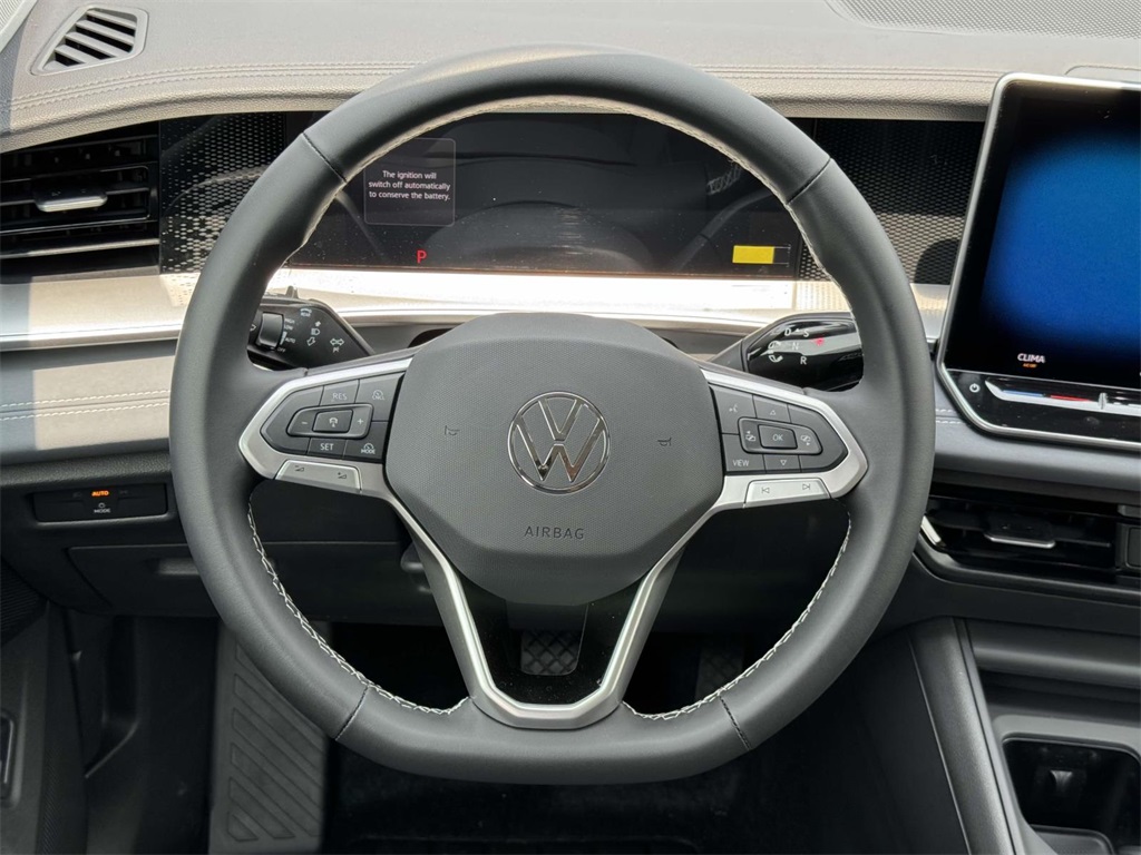 2025 Volkswagen Tiguan SE photo 6