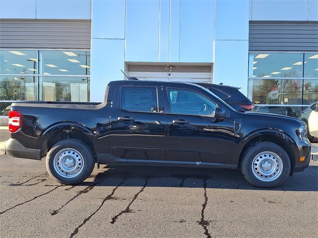 2026 Ford Maverick XL's photo