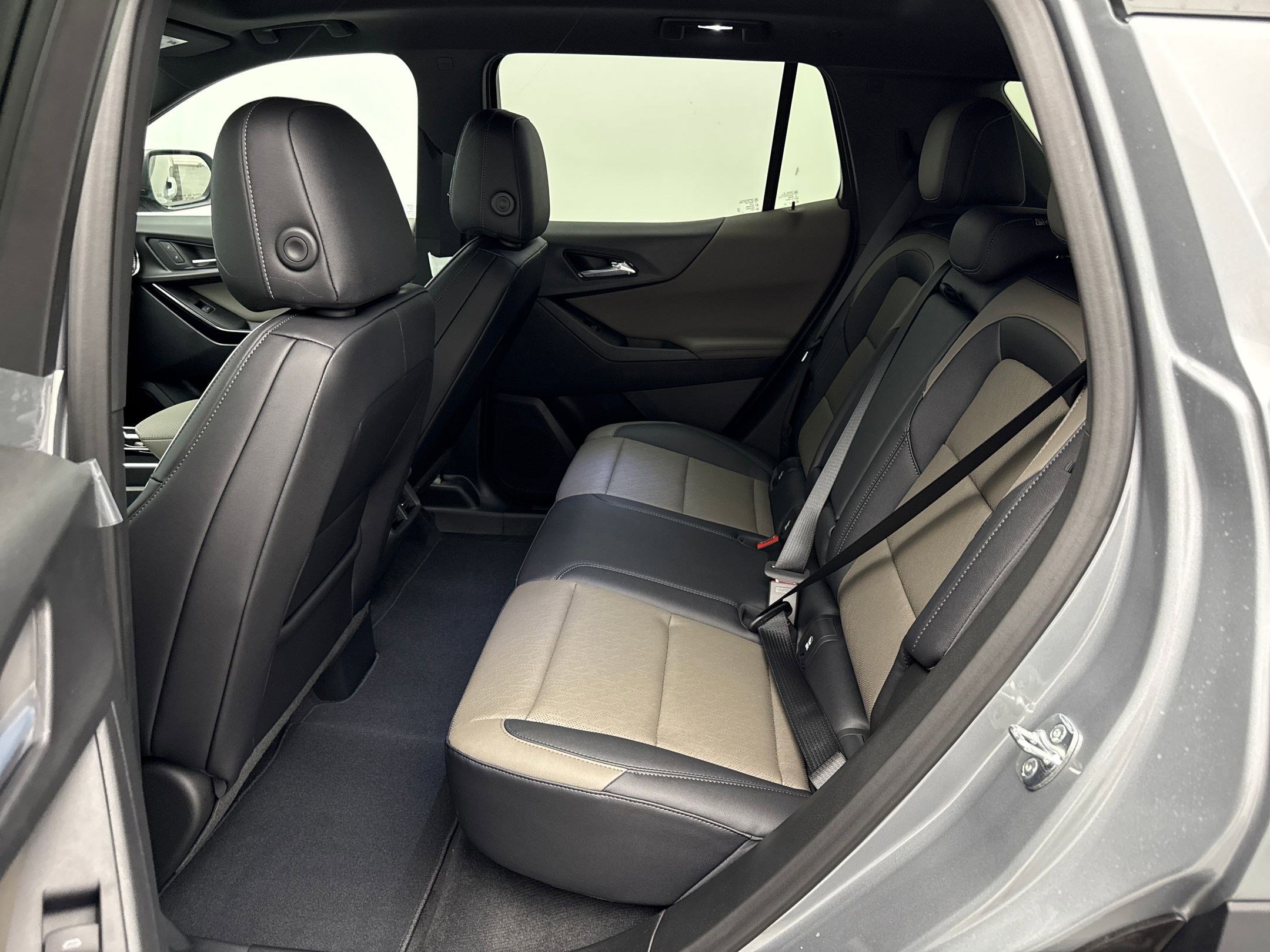 2026 Chevrolet Equinox LT photo 10